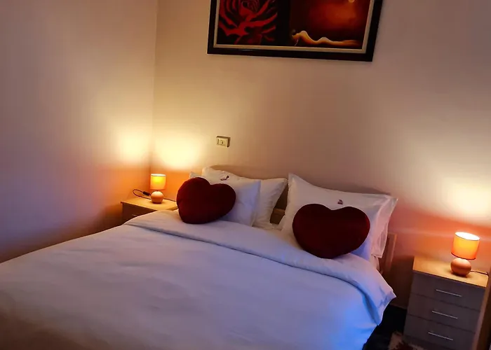 Sweethome Tirana Center, Skanderbeg Square