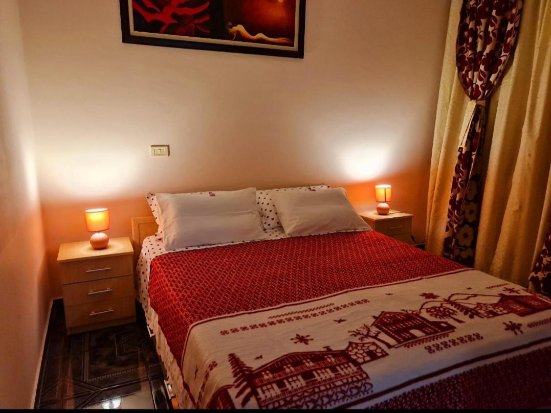 Sweethome Center, Skanderbeg Square * Тирана